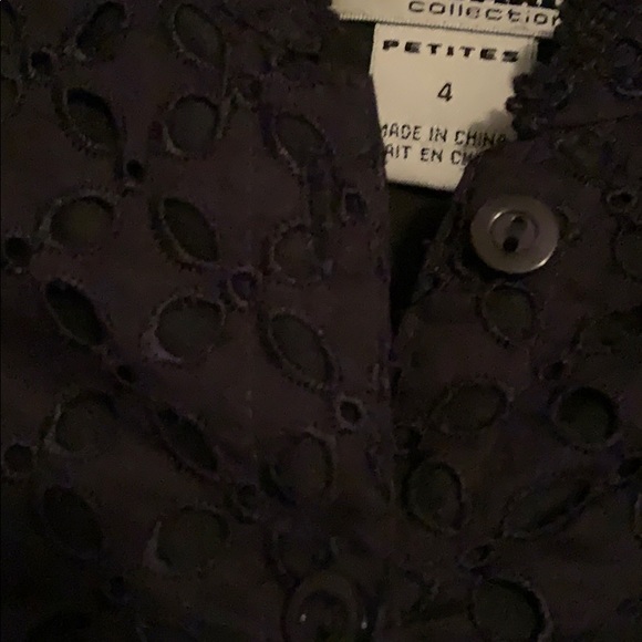 Beautiful navy Nygård button down blouse. - Picture 2 of 3